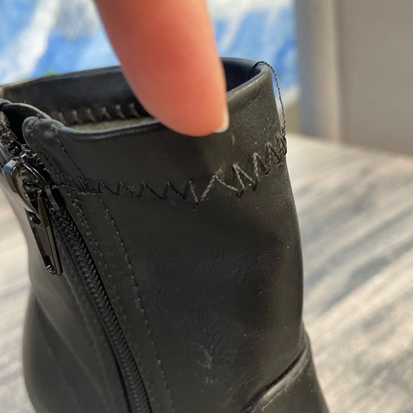 Catherine Malandrino Ankle Boots NWT - Picture 3 of 10